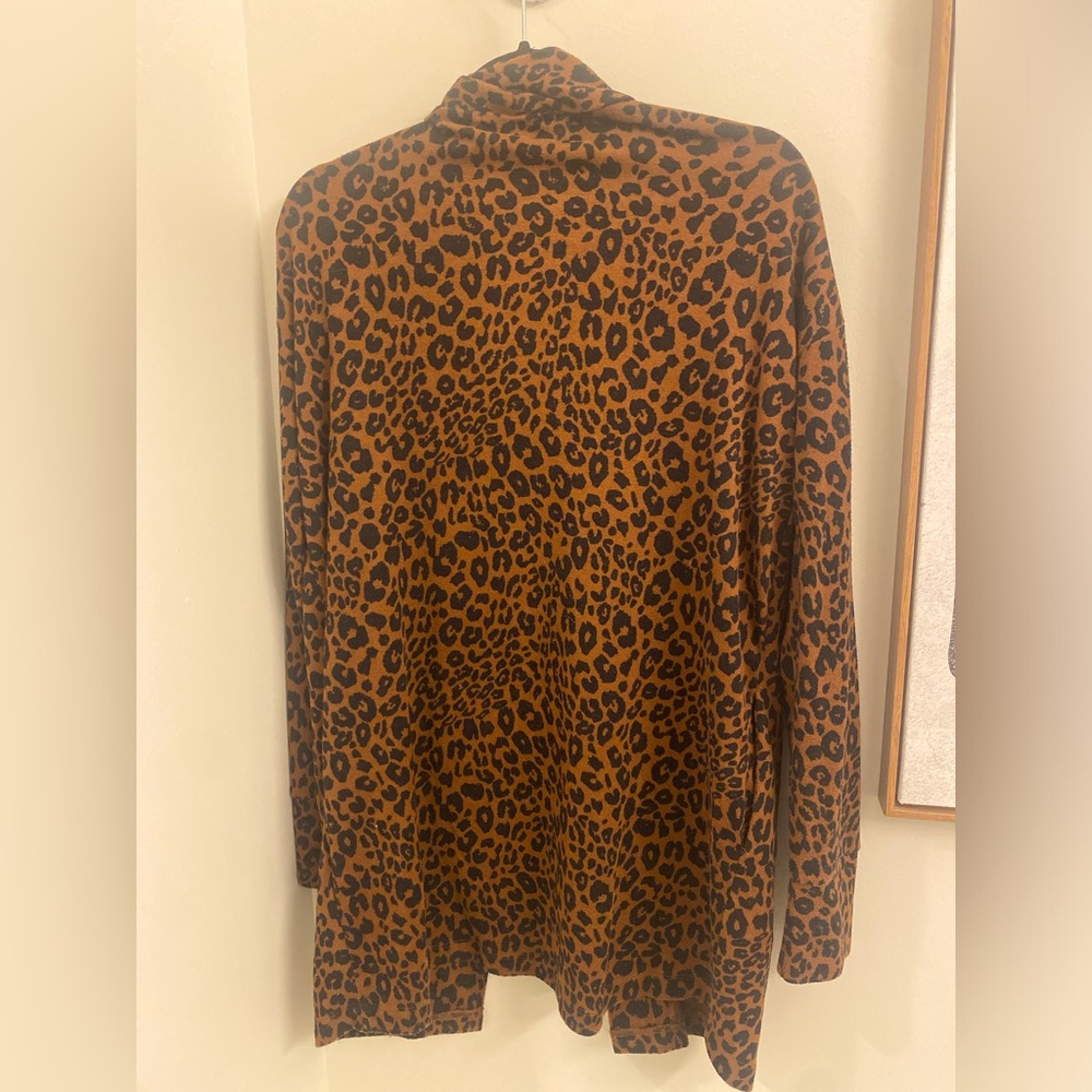 Cheetah sanctuary cardigan